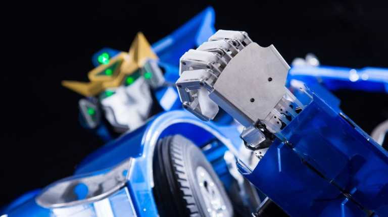 Japan Builds Real and Working Transformer Robot – J-deite Quarter