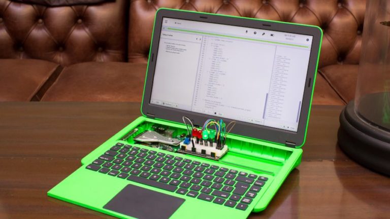 Pi-Top: This Raspberry Pi And Linux-powered Laptop Is For New Coders And Makers